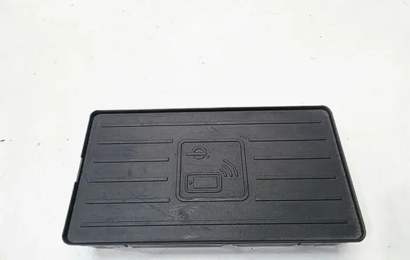 Audi A3 S3 8V 12 V Socket (front) 81A035502