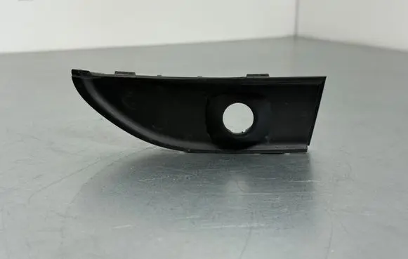 Audi Q7 4M Front parking sensor holder (PDC) 4M0807952A