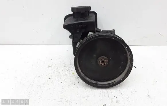 Mercedes-Benz C W203 Power steering pump