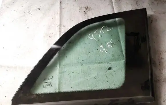 Fiat Croma Rear side window as2
