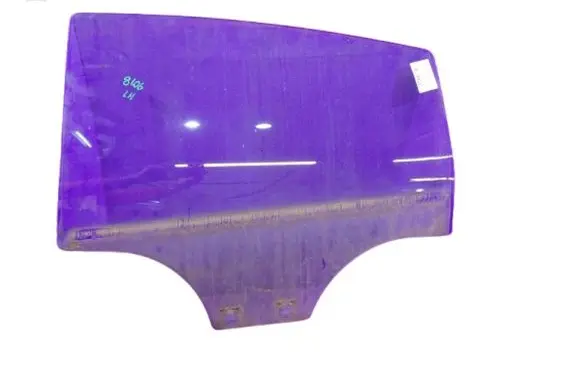 Seat Leon (1P) Front door window glass four-door