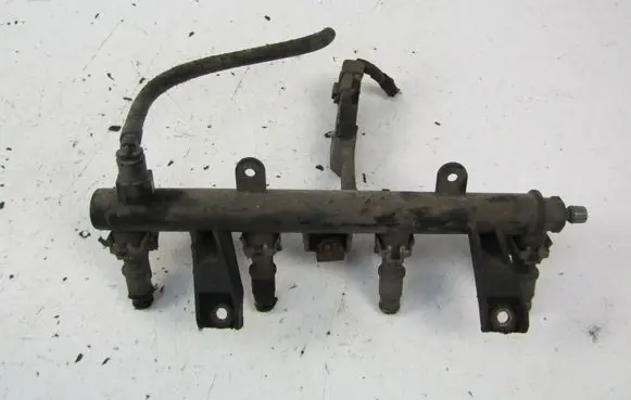 Citroen C3 Fuel main line pipe 