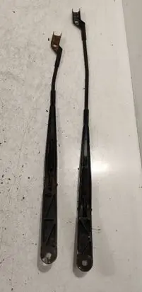 Volkswagen PASSAT B6 Front wiper blade arm 3C1955409C 3C1955410B