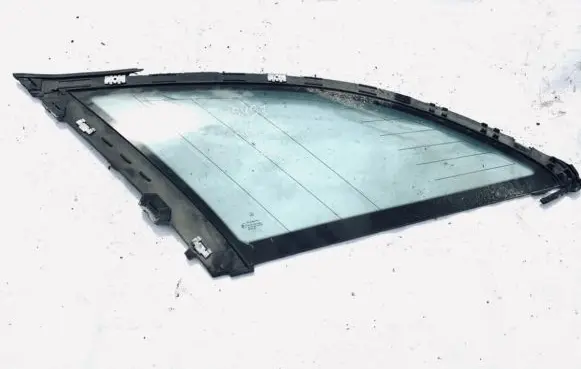 Mercedes-Benz C W203 Rear side window