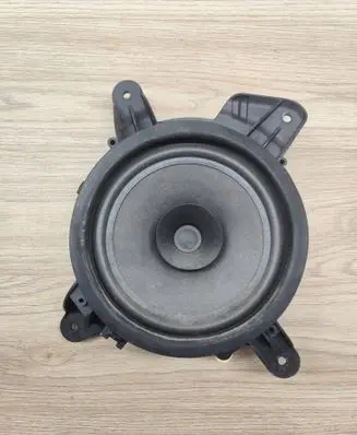 Volvo V70 Front door speaker 30679496