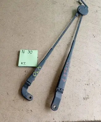 Renault Twingo I Front wiper blade arm 56656556