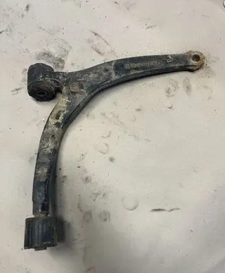 Peugeot 607 Front lower control arm/wishbone DAJ548799N AJ548799N DAJ548799
