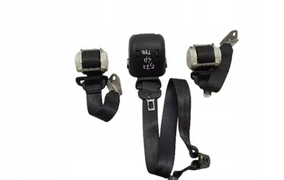 Volkswagen Jetta VI Front seatbelt
