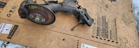 Peugeot 3008 I Rear axle beam 131313