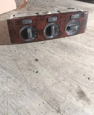 Volvo S40, V40 Climate control unit