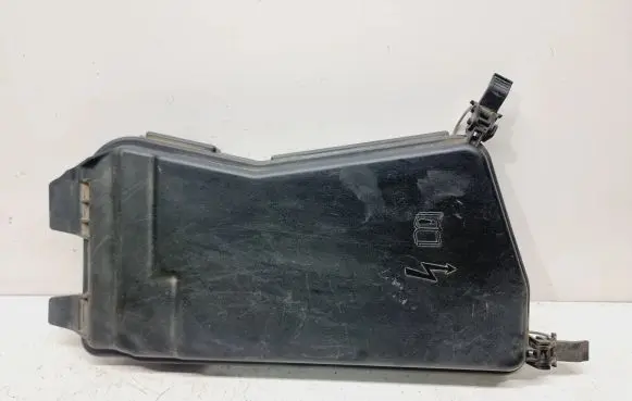 Mercedes-Benz E W212 Fuse box cover A2125400382