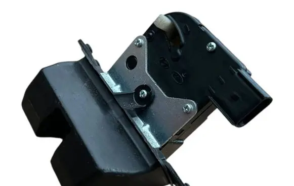Hyundai i40 Front door lock A045777