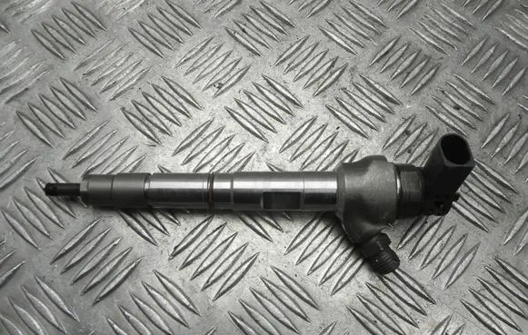 Audi A4 S4 B9 Fuel injector 04L130277N