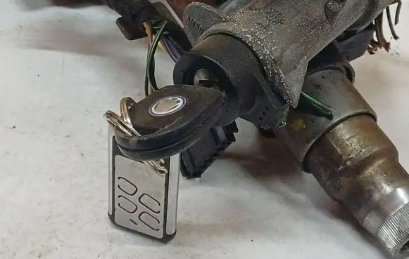 Volkswagen PASSAT B5 Ignition lock 