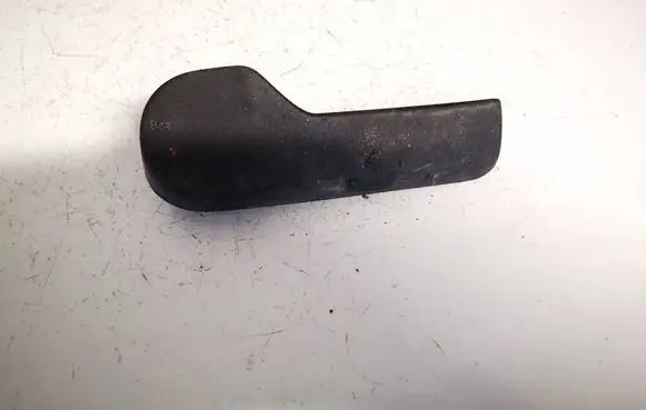 Engine bonnet (hood) release handle