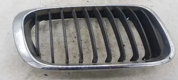 BMW 5 E39 Dash center air vent grill 8159624