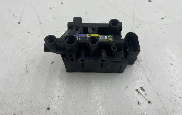 Tesla Model S Air suspension control unit module (rear) 102791900B