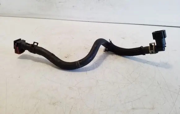Suzuki Grand Vitara II Fuel line/pipe/hose 