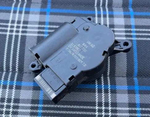 Volkswagen e-Golf Air flap motor/actuator 5QO907511K