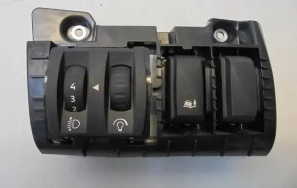 Renault Trafic I Headlight level height control switch 8200147868