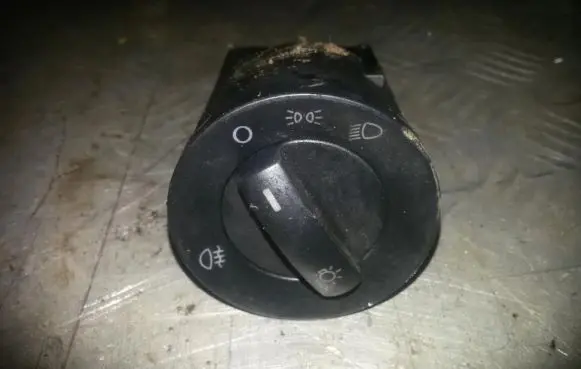 Volkswagen Polo Light switch 6q0941531b