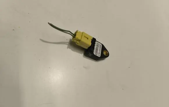 Chrysler Sebring (JS) Airbag deployment crash/impact sensor P04896061AA 39754C TC4ME029742085