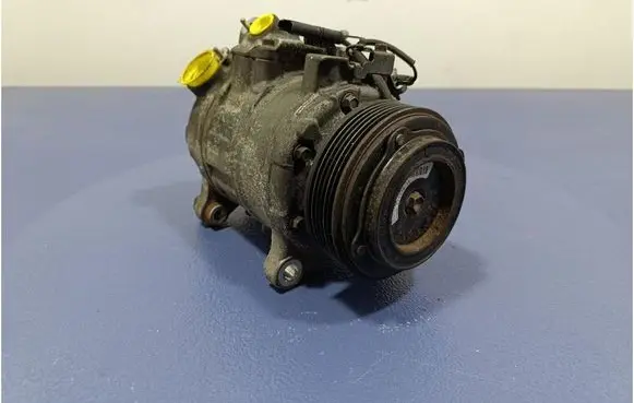 BMW 5 F10 F11 Air conditioning (A/C) compressor (pump) 9216466