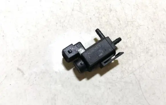 Volvo V70 Turbo solenoid valve 30611668 72224010