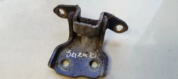 Suzuki SX4 Front door upper hinge