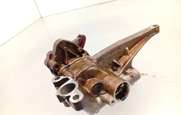 Mercedes-Benz CLS C219 Oil pump A2721800701