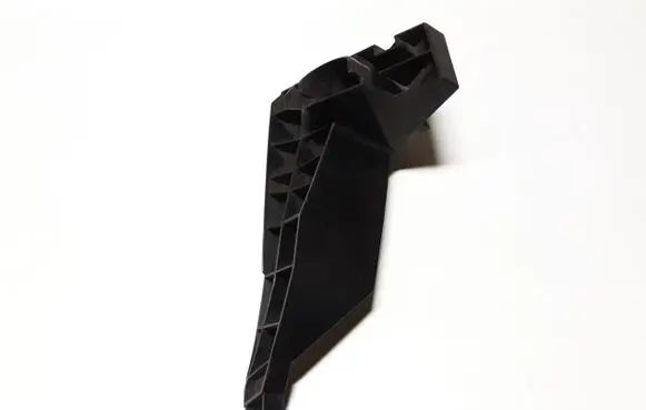 Suzuki Grand Vitara II Rear bumper mounting bracket IV3N0