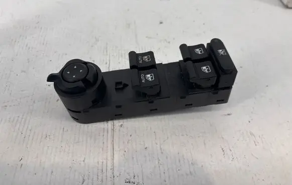 Fiat 500X Electric window control switch 30170838