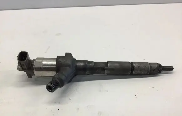Mazda 6 Fuel injector 13H50