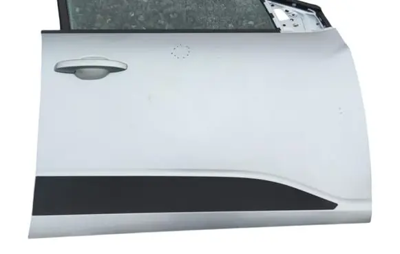 Dacia Sandero III Front door 