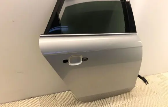 Rear door