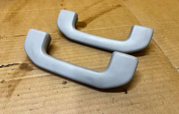 Mercedes-Benz GL X166 Rear interior roof grab handle A1668100254 A1669067001 A1669066901
