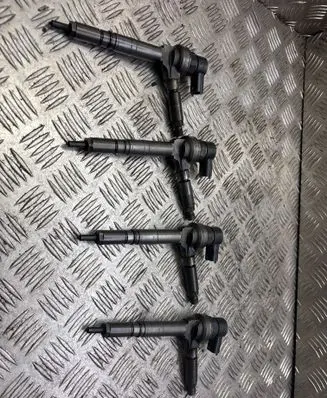 Opel Astra H Fuel injectors set 0445110175
