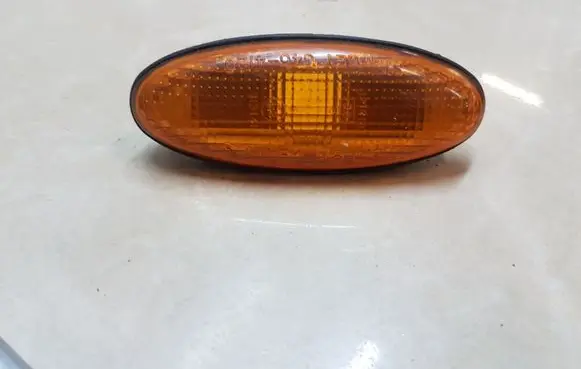 Mitsubishi Pajero Sport I Front fender indicator light