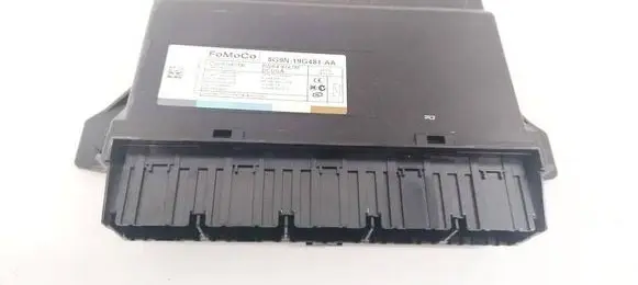 Volvo XC60 Comfort/convenience module 8G9N19G481AA 5WK49167M