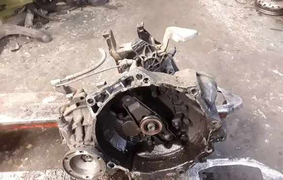 Volkswagen Polo IV 9N3 Manual 5 speed gearbox JDD