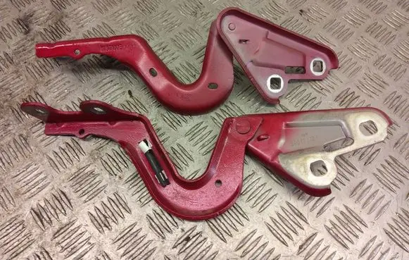 Ford Puma Engine bonnet/hood hinges L1TBS16801AA
