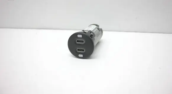 Porsche Macan (95B) USB socket connector 95B035252H