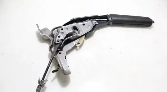 Volkswagen Jetta VI Hand brake release handle 