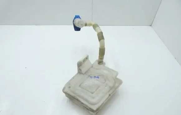 Audi A3 S3 8P Windshield washer fluid reservoir/tank 1K0955453Q