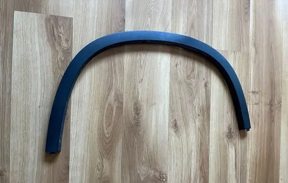 BMW X1 E84 Front arch trim 2990166 51772990166