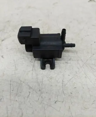 Opel Astra H Vacuum valve 72244800 05T502