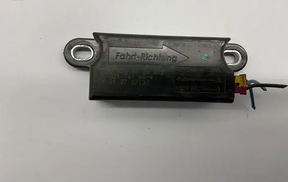 Mercedes-Benz E W211 Airbag deployment crash/impact sensor A0038200726 821761664 310707130