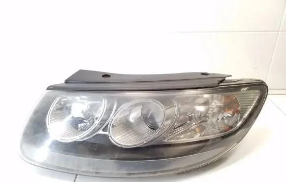 Hyundai Santa Fe Headlight/headlamp 921012BXXX
