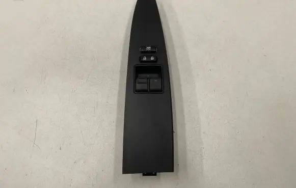 Toyota Avensis T270 Electric window control switch 7423205190