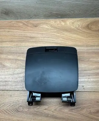 Hyundai i30 Front trunk storage compartment 847702H000